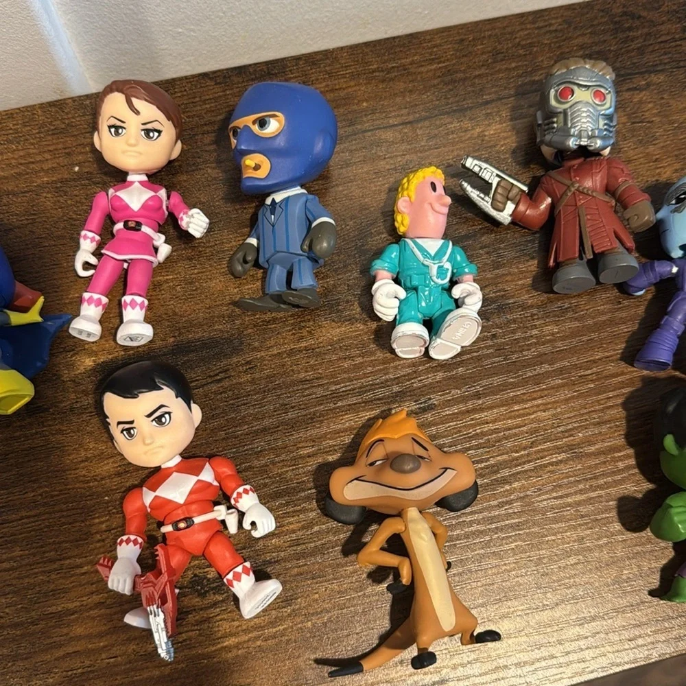 random toys lisa from